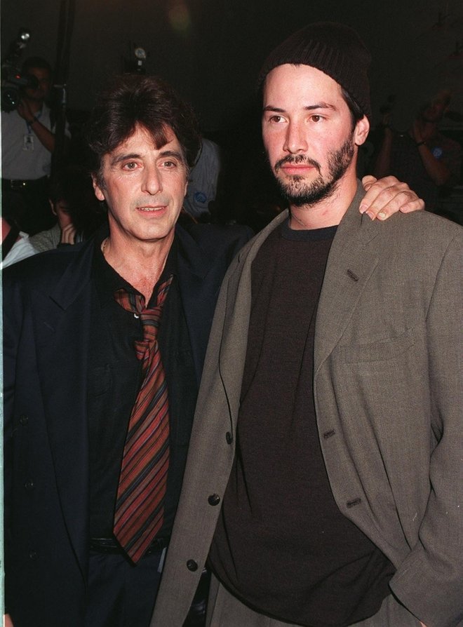 Igralca Al Pacino (levo) in Keanu Reeves na svetovni premieri svojega novega filma »Hudičev odvetnik« v Los Angelesu. FOTO: Shutterstock