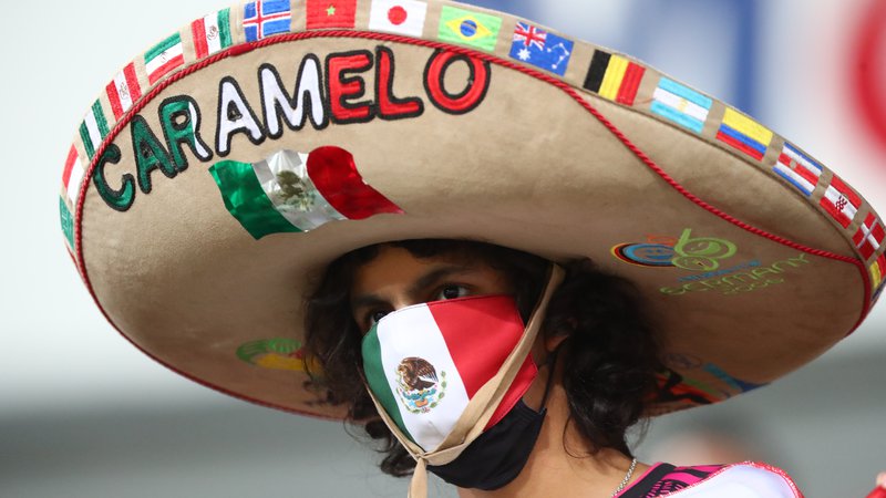 Fotografija: Navijač na nogometni tekmi v Mehiki. Foto: REUTERS/Henry Romero