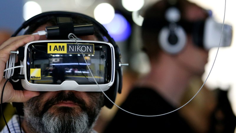 Fotografija: Virtualna realnost doživlja vzpon. Foto: REUTERS/Fabrizio Bensch 