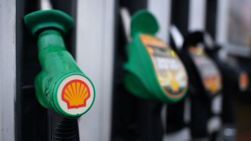 Fotografija: Nizozemska naftna družba Shell je četrto največje podjetje na svetu po prihodkih. Foto: Ben Stansall / AFP
