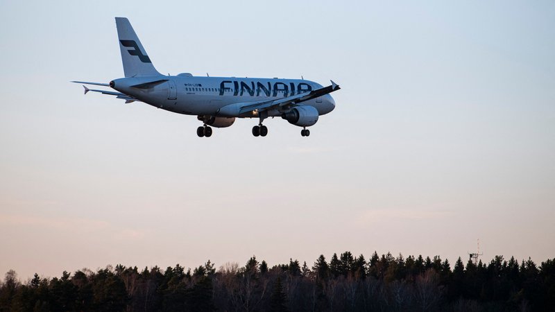 Fotografija: Letalo finske letalske družbe Finnair, 28. februar 2022. Foto: Jonathan Nackstrand / AFP
