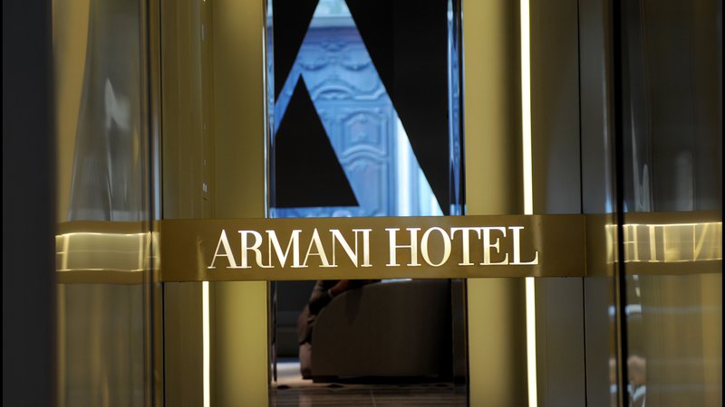 Fotografija: Armani hotel v Milanu. FOTO: Shutterstock
