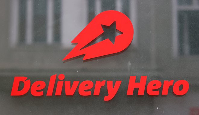 Podjetje Delivery Hero bo večinski delničar družbe Glovo in bo imelo v lasti približno 94 odstotkov delnic. FOTO: Fabrizio Bensch/Reuters

