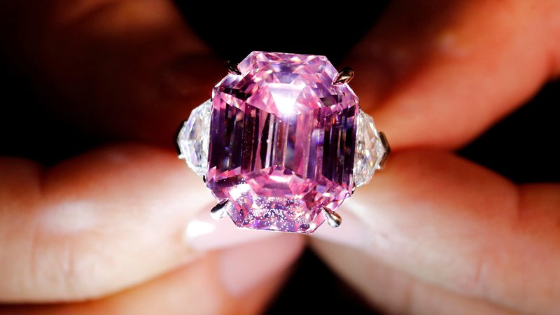 Fotografija: Slovenski zlatarji diamante kupujejo preko posrednikov.