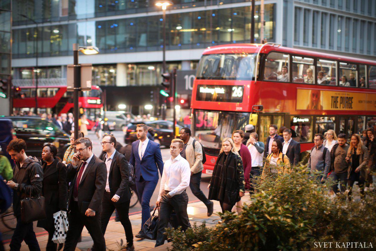 Fotografija: Motiv z londonske ulice Old Broad Street. Foto: Jure Eržen