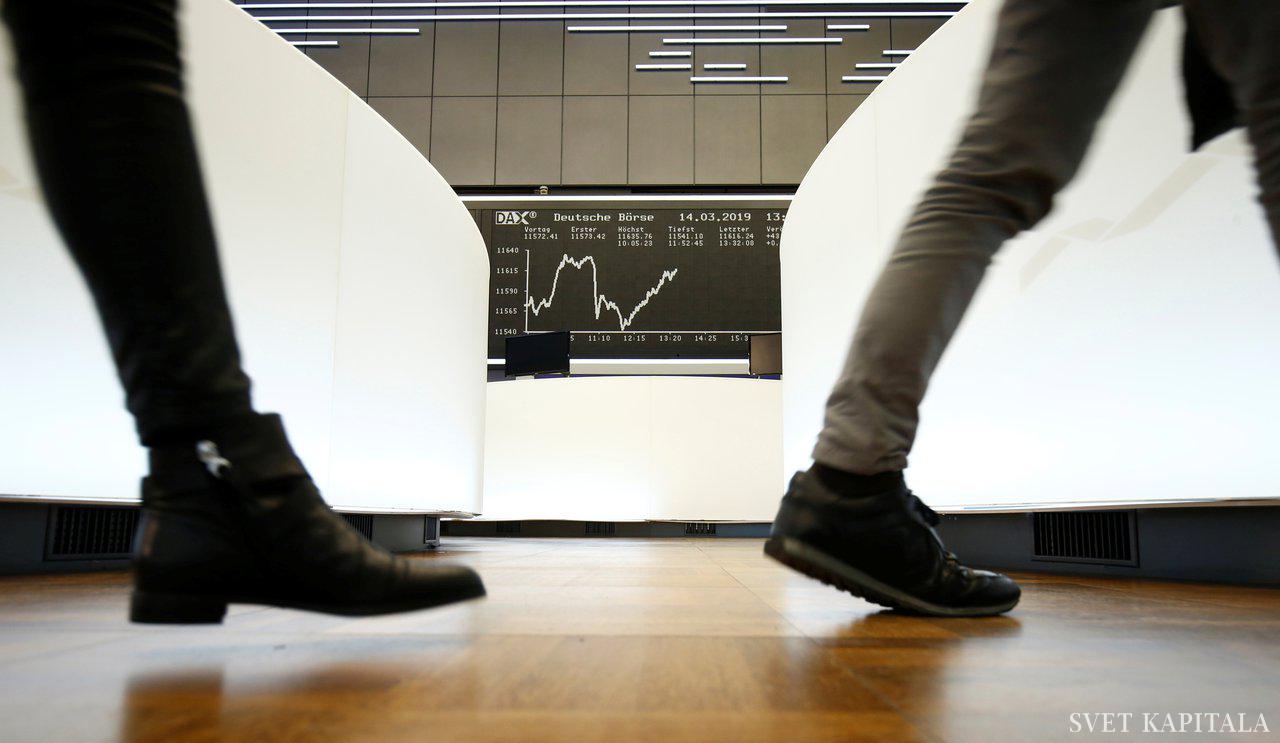 Fotografija: Stabilnost gre pripisati dejstvu, da imajo podobna podjetja precejšnjo zalogo denarnih rezerv, s katero bodo v prihodnje pokrivala izplačilo dividend. Foto: Reuters