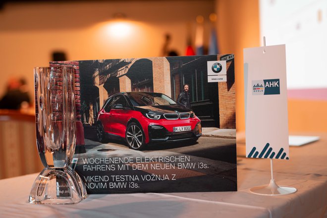 Nagrada nemšega gospodarstva 2019 je šla v roke Skazine ekipe. Foto: Vid Rotar