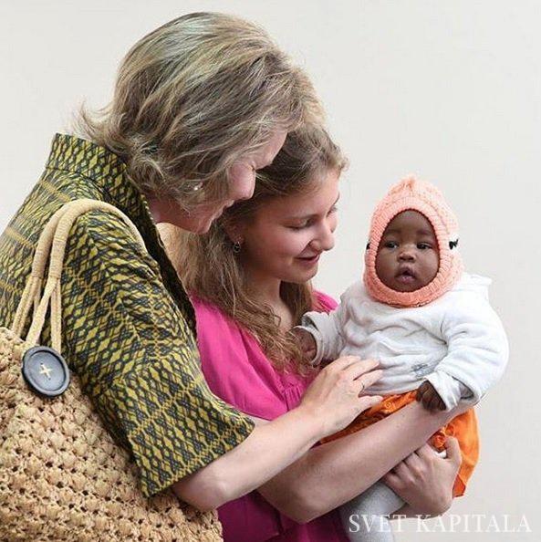 Fotografija: Princesa Elisabeth z belgijsko kraljico Mathilde v instagram objavi. Foto: Instagram