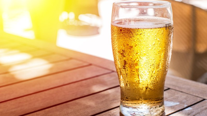 Fotografija: pivo, kozarec, pijača