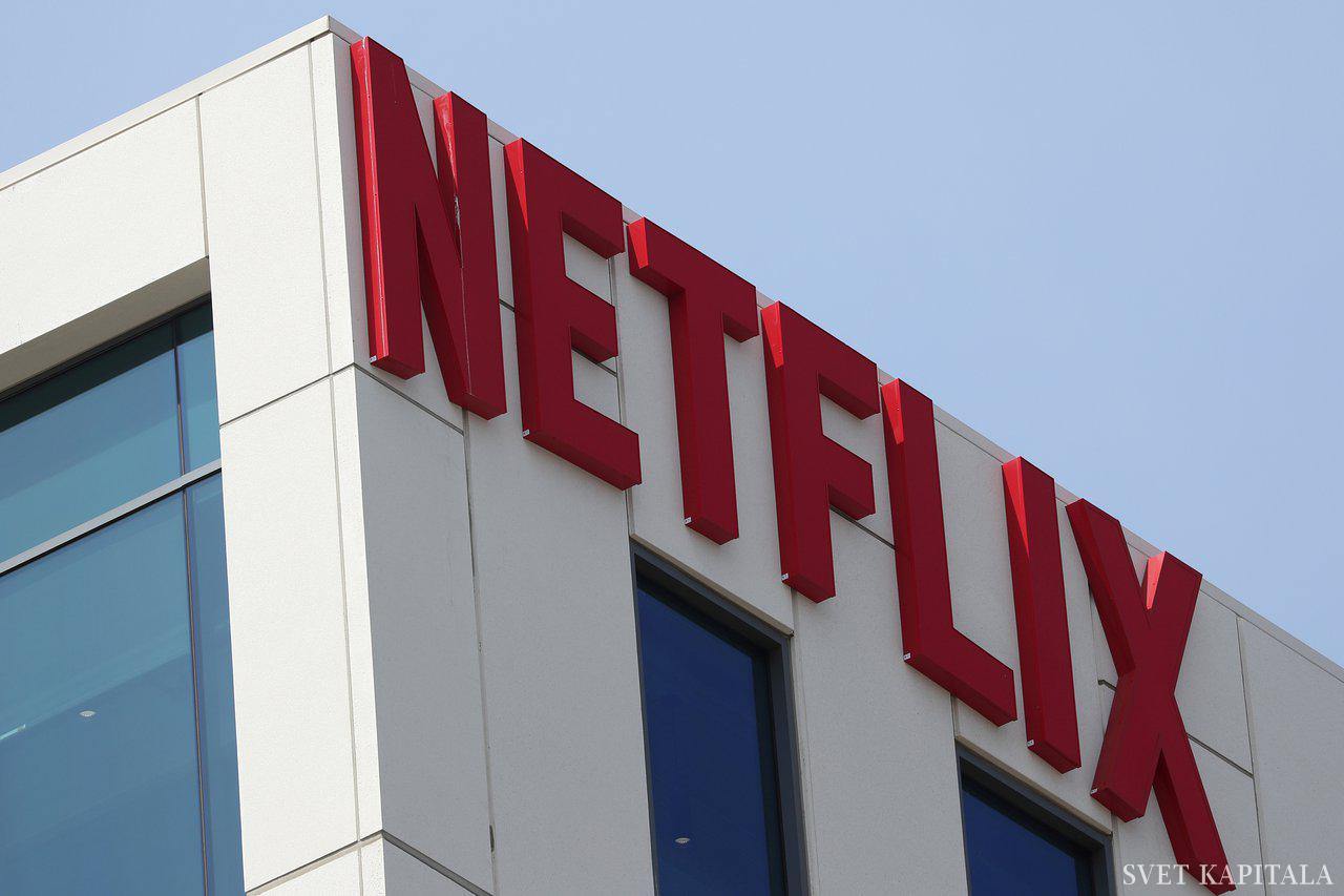 Fotografija: Uporabniki tri četrtine časa posvetijo gledanju vsebin, ki niso originalne Netflixove vsebine. REUTERS