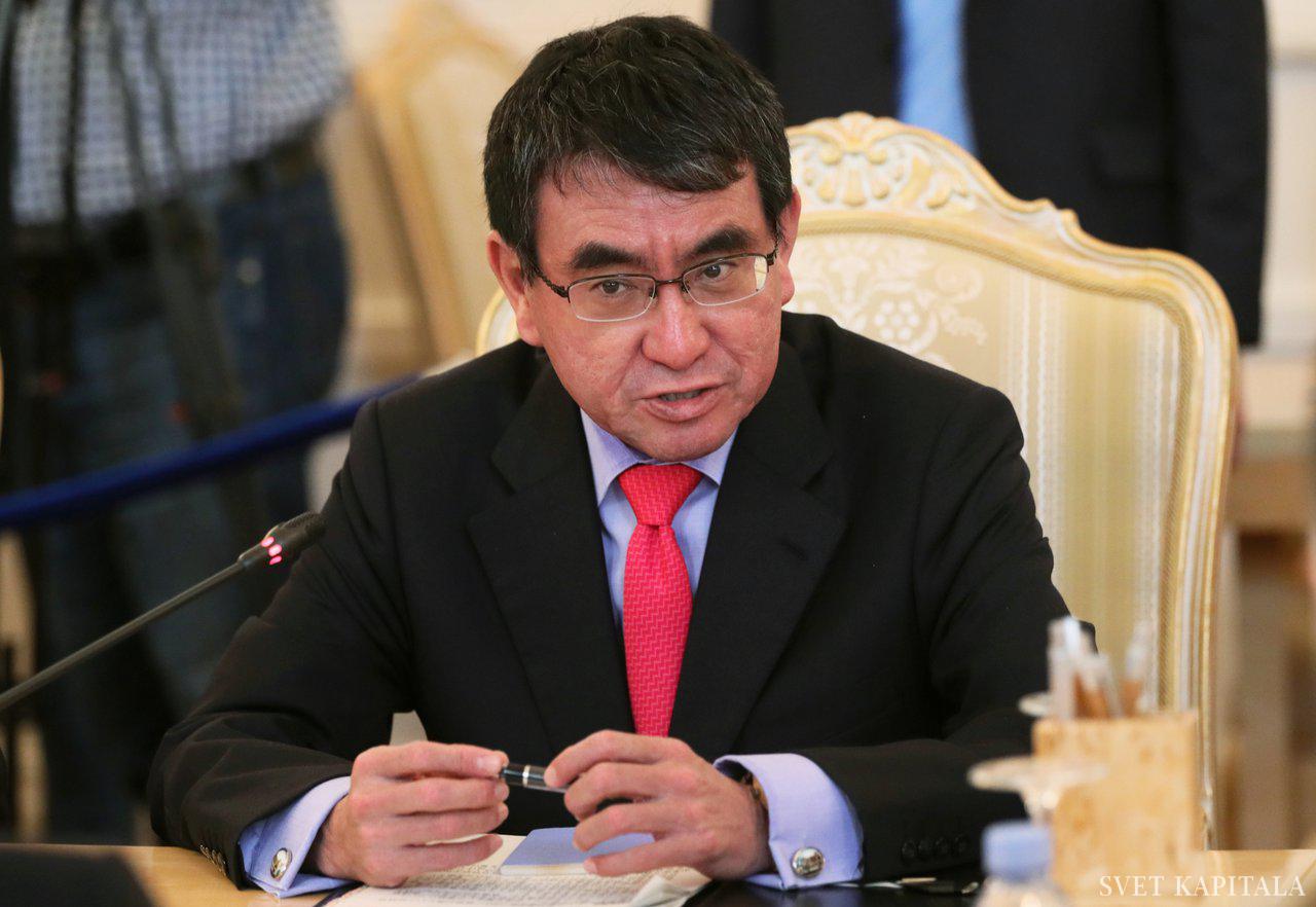 Fotografija: Japonski zunanji minister Taro Kono bo danes na obisku v Sloveniji. REUTERS