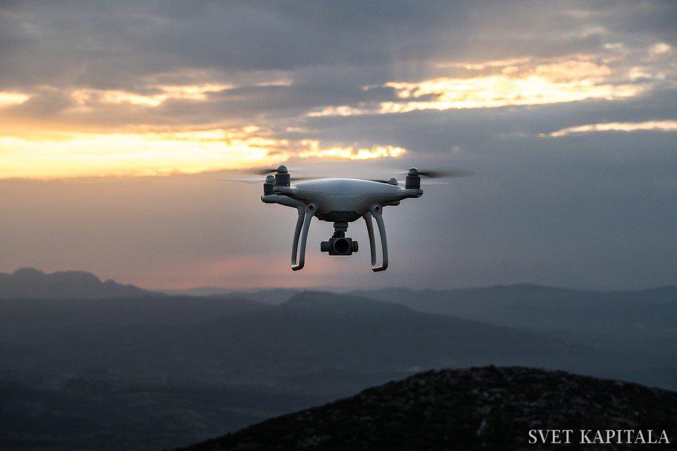 Fotografija: Droni, ki so lahko tudi orožje. (Fotografija je simbolična) Foto: Pixabay