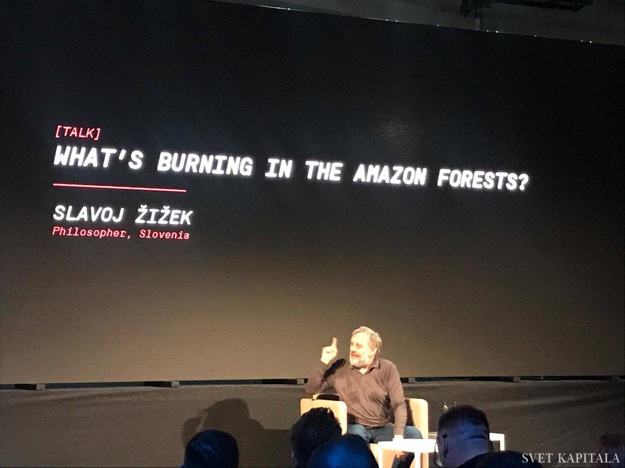 Fotografija: Slavoj Žižek je napolnil dvorano na festivalu Zlati boben. Foto Kaja Kovič