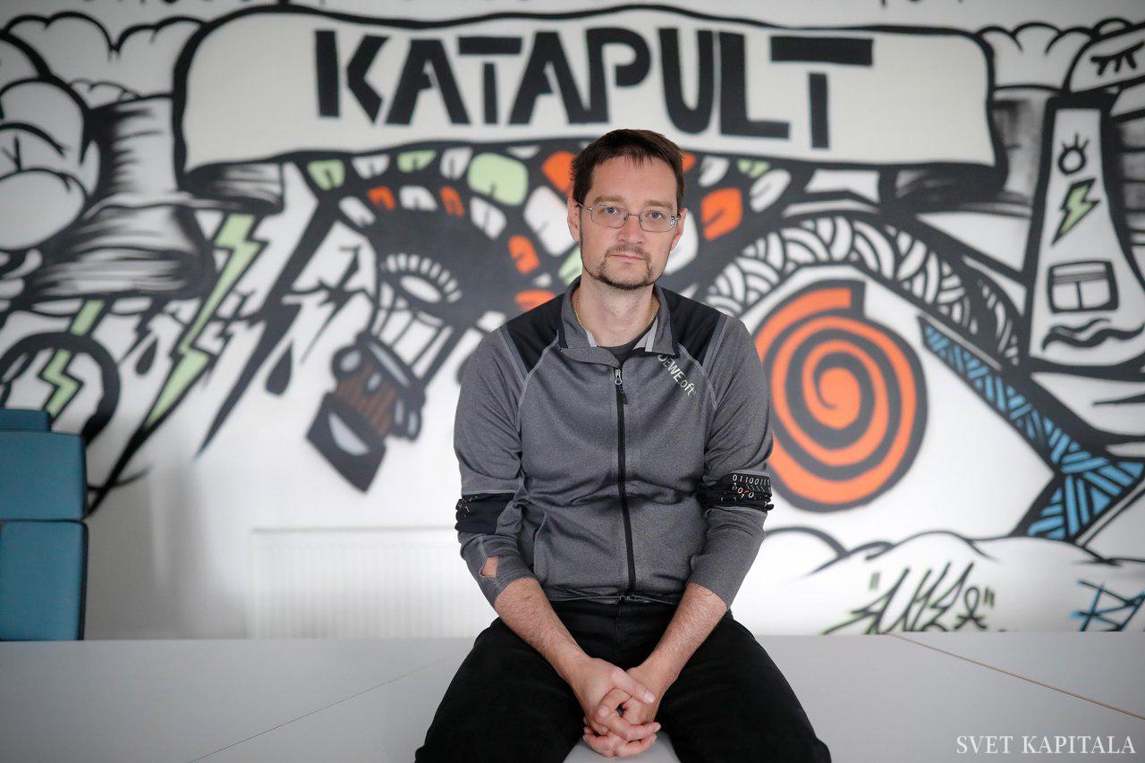 Fotografija: Jure Knez: Lahko si izbereš življenje jadralnega letalca – predvidljivo, umirjeno, varno. Lepo pluješ z vetrom. Nič hudega se ti ne more zgoditi. Le včasih je lahko malo dolgočasno. Foto Uroš Hočevar