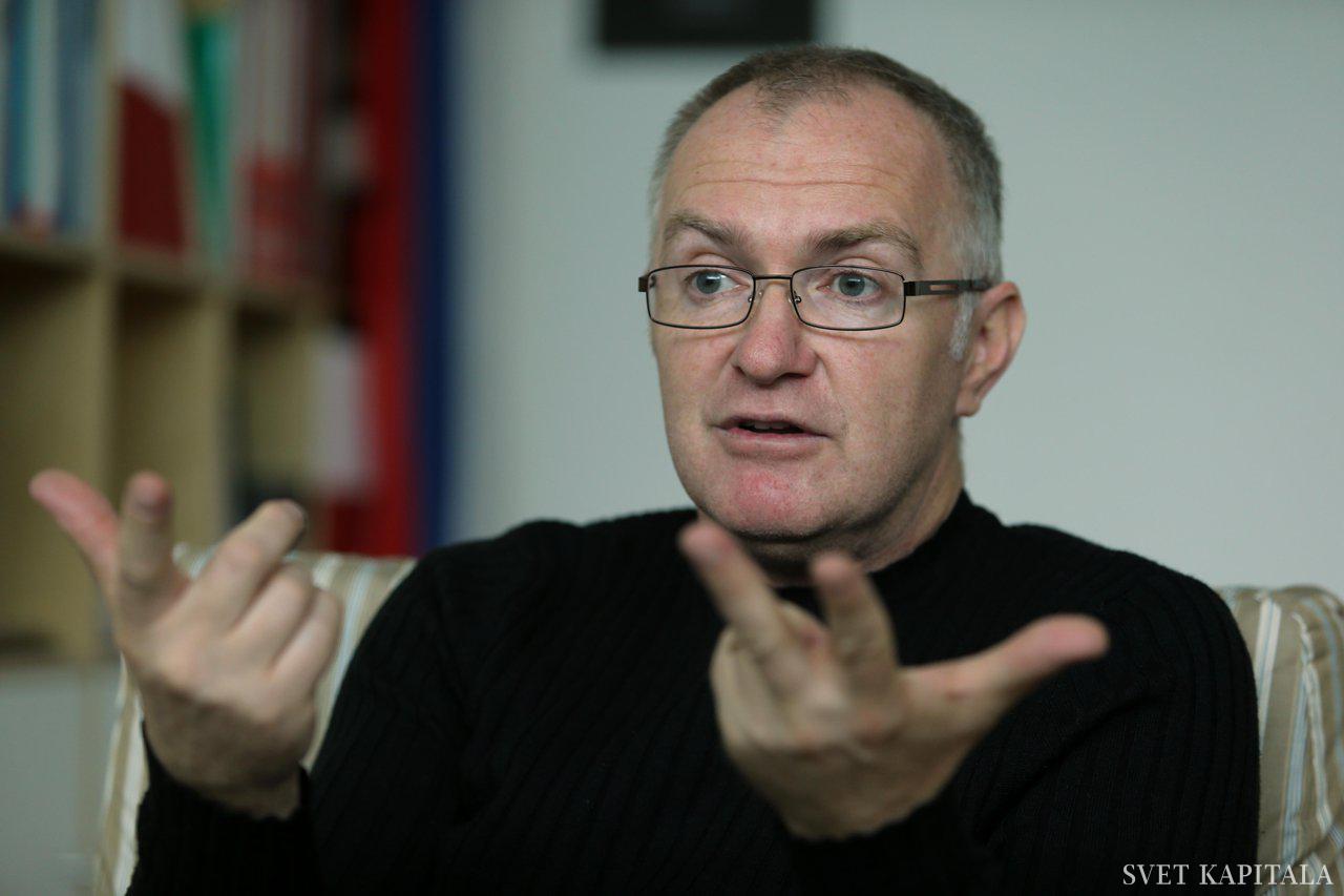 Fotografija: Psiholog in specialist klinične psihologije, dr. Aleksander Zadel, partner in direktor agencije Competo. FOTO: Delo
