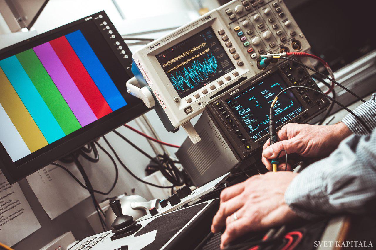 Fotografija: V četrtek ob 15.00 ne zamudite webinarja o tem, ali smo že prišli v leto 1984.