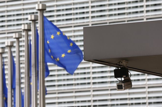 EU je v primerjai z ostalimi večjimi svetovnimi gospodarstvi, zelo aktivna na ravni varovanja temeljnih vrednot pri uporabi novih tehnologij. FOTO: Reuters