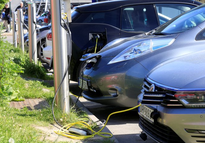 Norveška ima največ električnih avtomobilov. Foto: Reuters