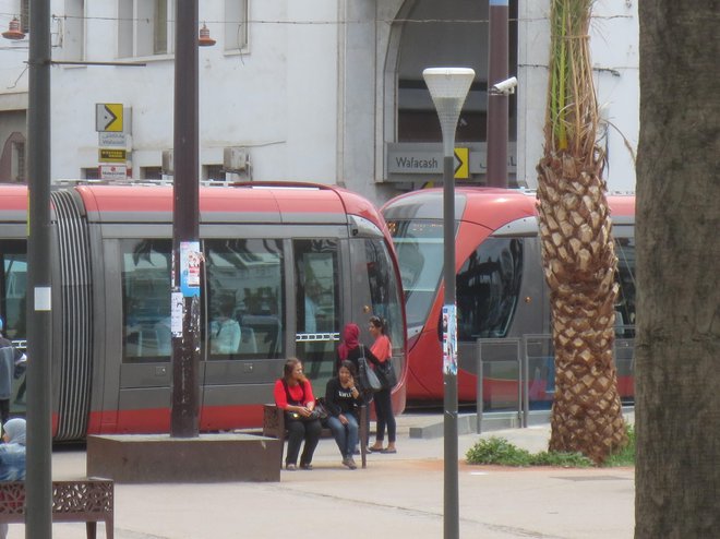 Mestna železnica spreminja mesto Casablanca na bolje. Foto: Borut Tavčar