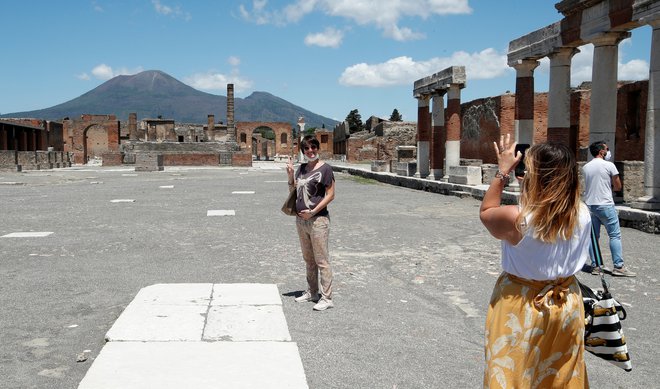 Italija pričakuje povečanje domačega turizma. FOTO: REUTERS/Ciro De Luca