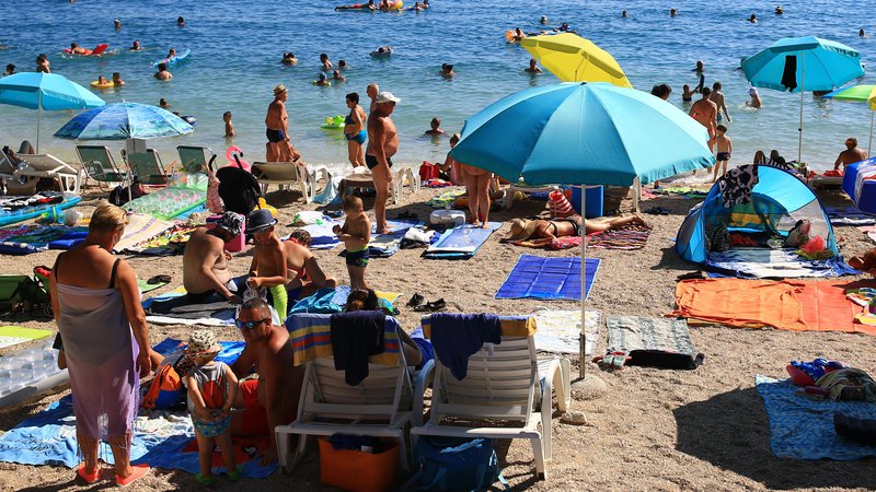Fotografija: Na Hrvaškem trenutno 33.000 turistov, tudi Slovenci. FOTO: Lombar Tomi]