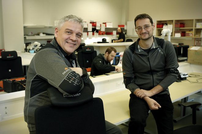 Andrej Orožen, in Jure Knez, soustanovitelja in solastnika podjetja Dewesoft. FOTO: Hočevar Uroš