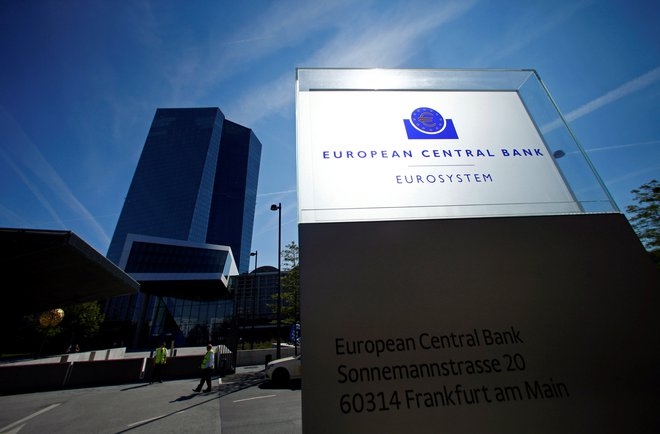 Evropska centralna banka lahko s svojo podporo projektom digitalnega evra znatno poveča zaupanje v digitalne valute. FOTO: Ralph Orlowski/Reuters