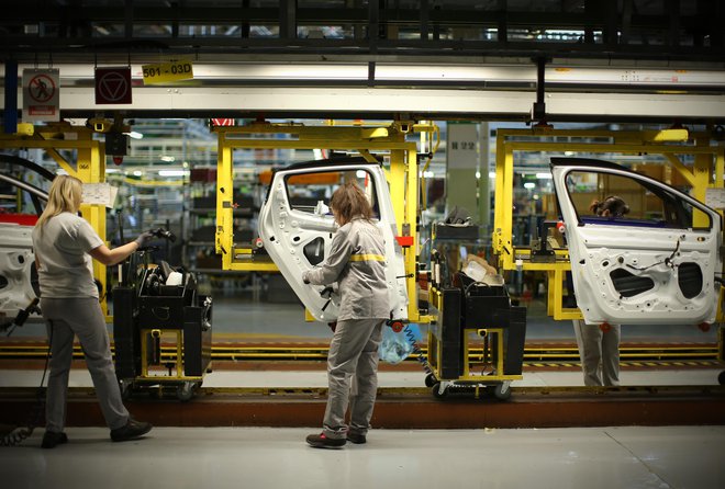 Francoski proizvajalec avtomobilov ni komentiral, ali mu bo Googlova pogodba prihranila kaj stroškov.<br />
Foto: Jure Eržen