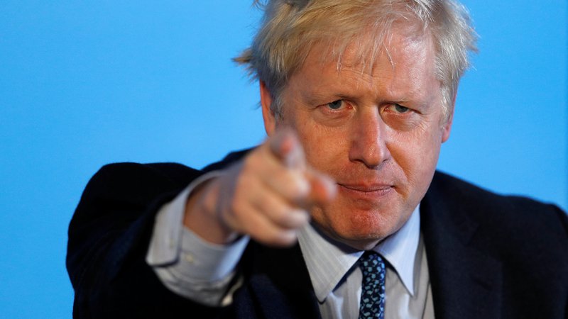 Fotografija: Britanski premier Boris Johnson načrtuje trgovinski sporazum z ZDA, ki bi lahko bistveno znižal zahtevan nivo pridelovanja hrane in varovanja okolja. FOTO: Nicholls Peter / REUTERS