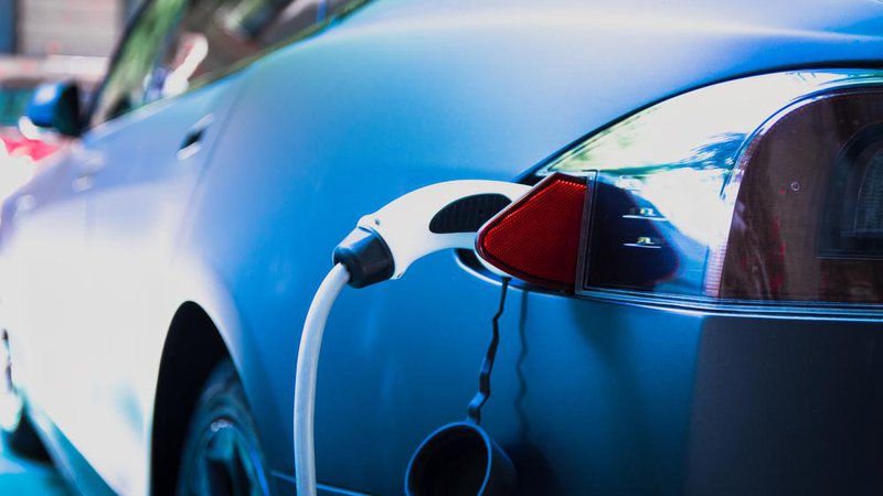 Fotografija: Veganski električni avtomobil bo stal manj kot 40.000 evrov. FOTO: Linas Krisiukenas / Shutterstock
