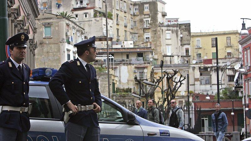 Fotografija: Trenutno obdobje zagotavlja idealne razmere, da se italijanska mafija ponovno zažene in še dodatno okrepi svoje aktivnosti. FOTO: Dario Pignatelli/Reuters