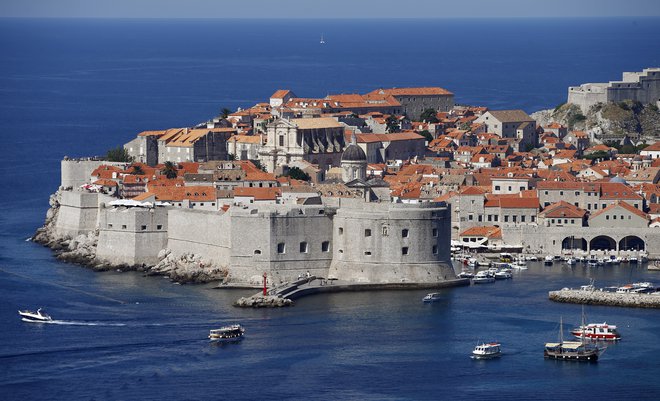 Dubrovnik je poseben primer hrvaškega turizma. FOTO: Marko Djurica / Reuters