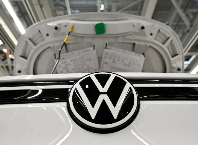Proizvodna linija električnih avtomobilov Volkswagen, modela ID.3 in ID.4, v Zwickau, Nemčija, 18. septembra 2020. FOTO: REUTERS / Matthias Rietschel 