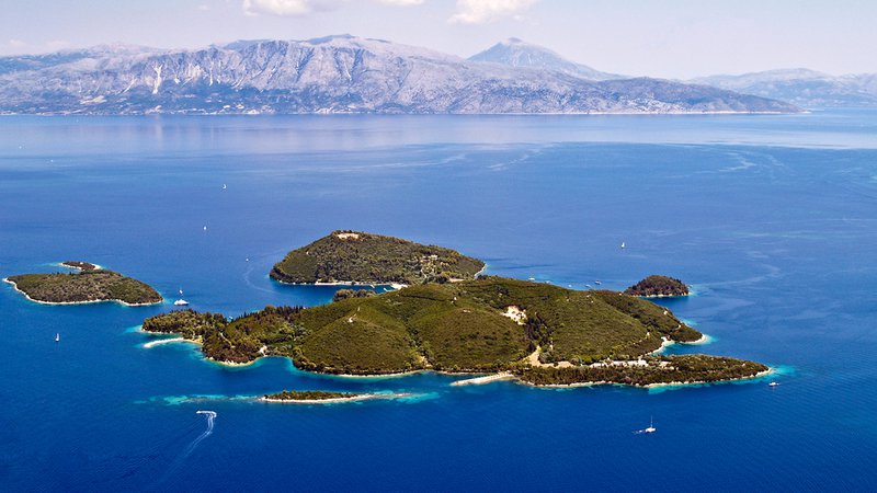 Fotografija: Grški otok Skorpio bo postal luksuzni resort, ki ga bo mogoče najeti. FOTO: Shutterstock