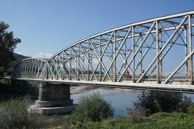 Železni most čez Savo in Krko, Brežice. FOTO: Zore Janoš / Delo