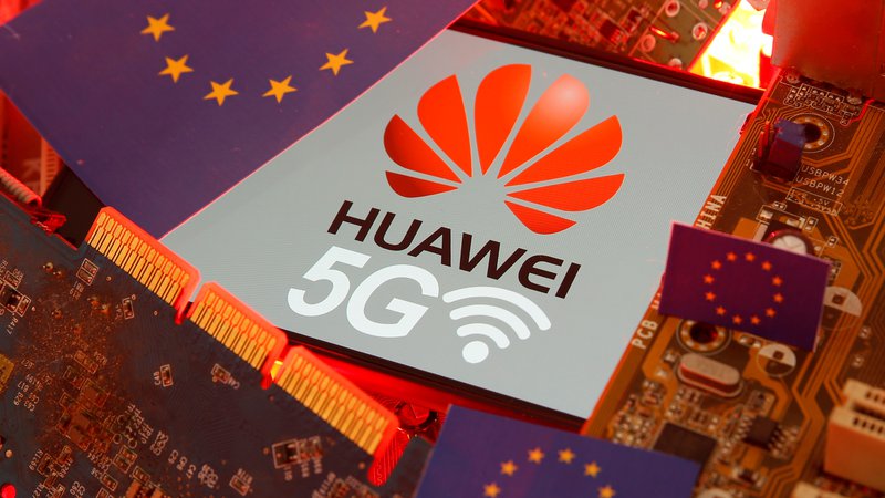 Fotografija: Pri Huaweiu izpostavljajo negativne učinke, ki bi jih imela omejitev konkurence pri uvajanju tehnologije 5G. FOTO: Dado Ruvic/Reuters