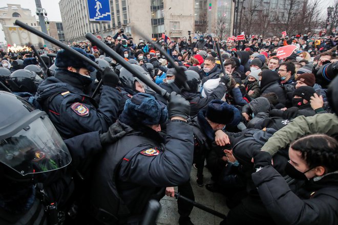Protesti na ruskih ulicah. FOTO: REUTERS/Maxim Shemetov