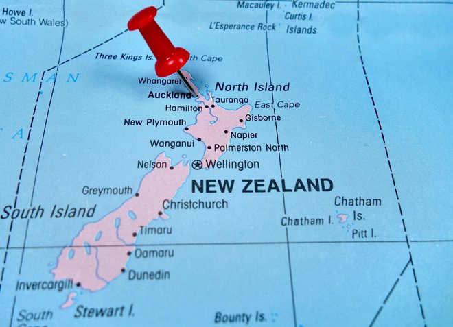 Nova Zelandija – otoška država, sestavljena iz 2 otokov, ima na južnem delu Antarktiko, na severnem pa Tongo, Fidži in Novo Kaledonijo.<em> </em>FOTO: Shutterstock