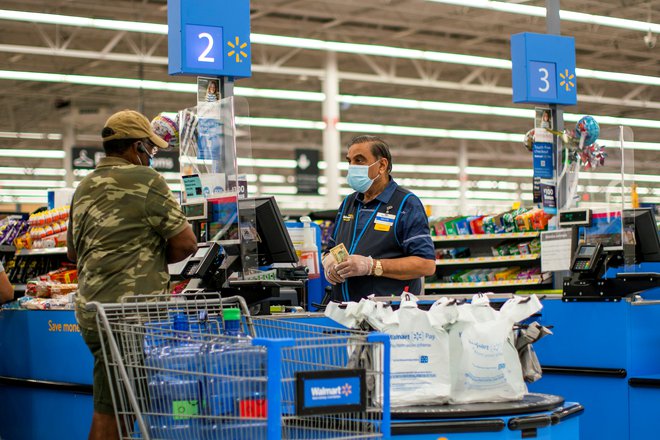 Walmart kliče po dodatni pomoči državljanom. FOTO: Eduardo Munoz/Reuters