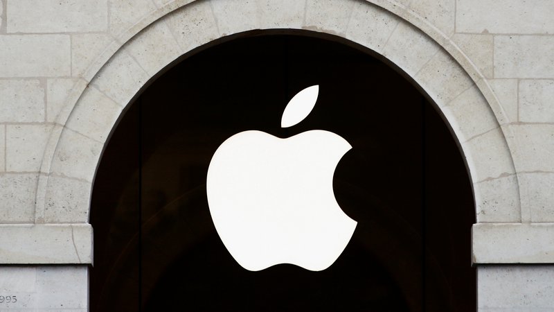 Fotografija: Apple uvedel spremembe na področju varovanja zasebnosti / FOTO: Reuters