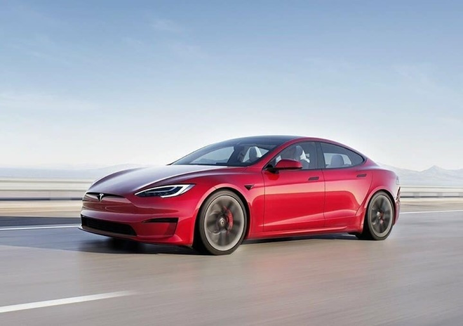 Tesla Model S, Foto: road_starr_ev/Instagram