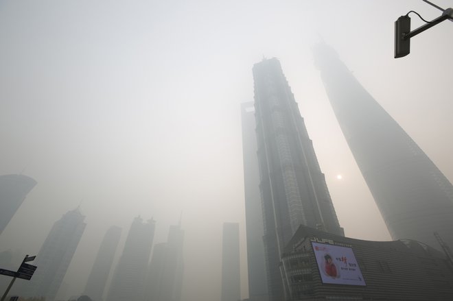 Onesnaženost v mestu Šanghaj leta 2013, Foto: Reuters