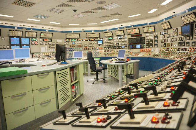Nuklearna elektrarna Krško, kopiji glavne kontrolne sobe in pomožne kontrolne sobe, namenjeni izobraževanju operaterjev Nek. Foto: Janoš Zore / Delo