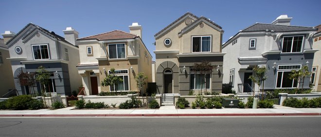 Vrstne hiše v Kaliforniji, ZDA. Foto: Reuters