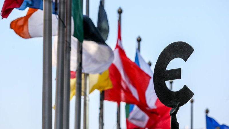 Fotografija: Zastave držav članic EU. Foto: Shutterstock