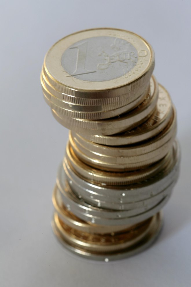 Evro kovanci. Foto: JOŽE SUHADOLNIK/Delo