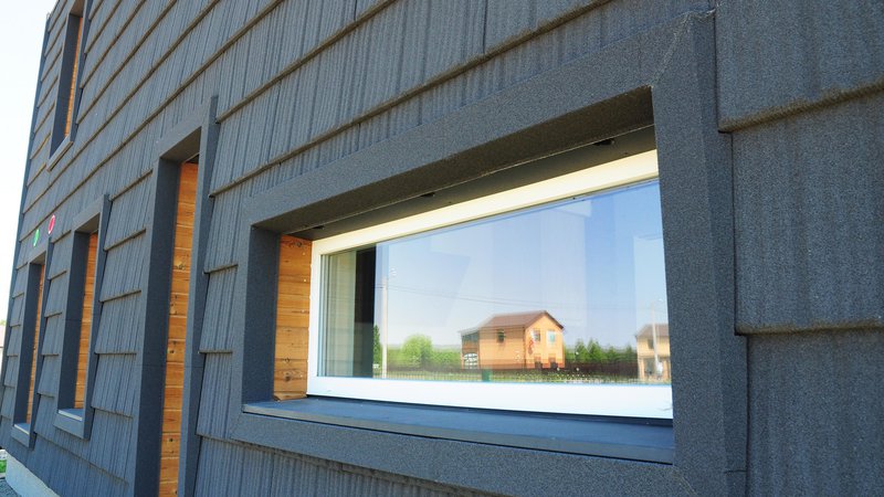 Fotografija: »Z določenimi prilagoditvami bi lahko okna funkcionirala kot sončne elektrarne« Foto: Getty Images