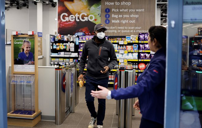 Tesco GetGo trgovina brez blagajn, London, Velika Britanija, 19. oktober 2021. Foto: Tolga Akmen / AFP
