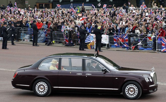 Rolls Royce kraljice Elizabete II. Foto: DARREN STAPLES/REUTERS Pictures
