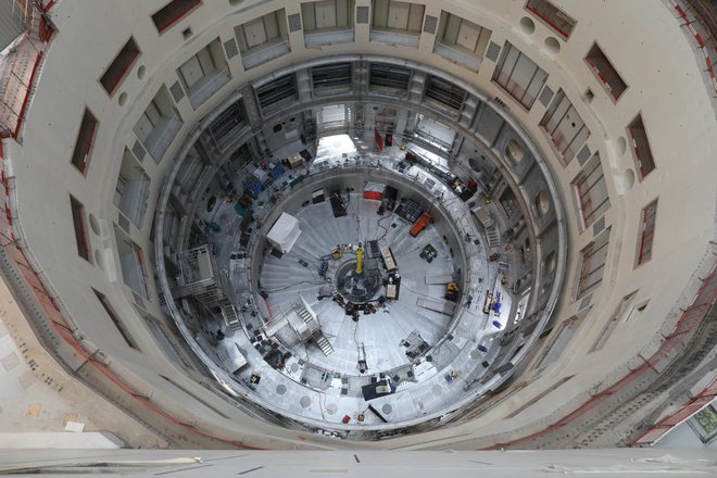 Fuzijski reaktor ITER v Provansi, Francija. Foto: Matjaž Krivic / Delo
